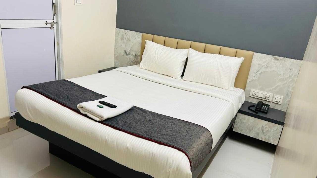 Oyo Hotel Elite Chandrapur Eksteriør bilde